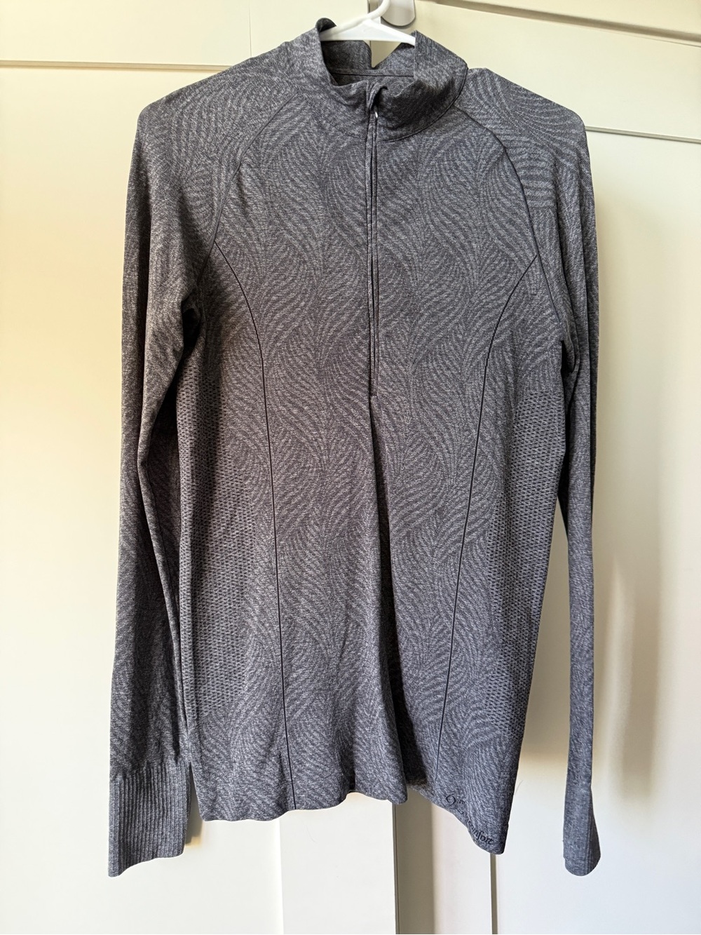 Heather Gray Performance Quarter-Zip, Size M by Moving Comfort